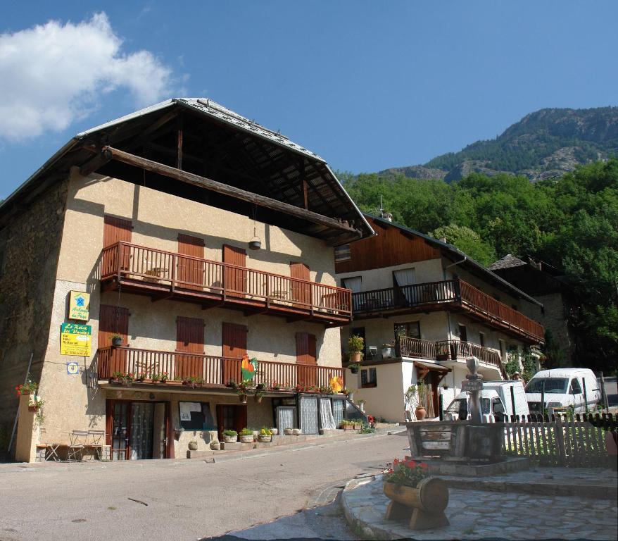 Le Relais Des Vaudois Hotel Freissinieres Exterior photo